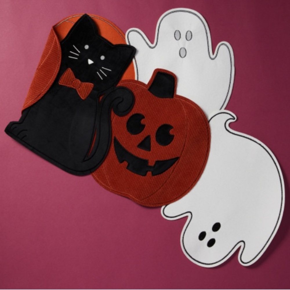 ISAAC MIZRAHI NEW YORK 14x48 Hallows Eve Pals Halloween Table Runner